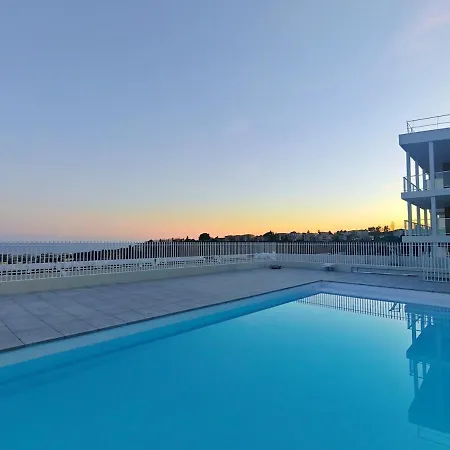 Bel Air - Panoramic Pool - Pk 아파트 빌뇌브루베