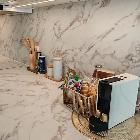 아파트 Bel Air Rooftop Pool Seaview 빌뇌브루베